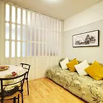 Acacia Aparhotel-Near New York Cafe