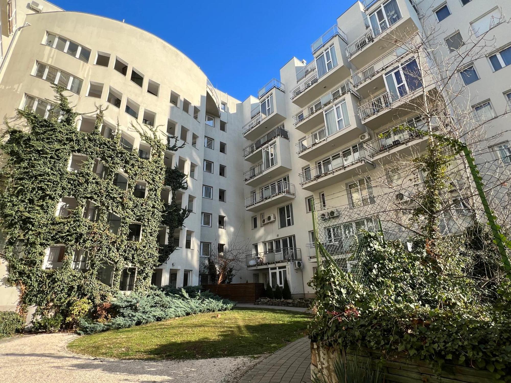 Apartamento Acacia Aparhotel-near New York Cafe Budapest